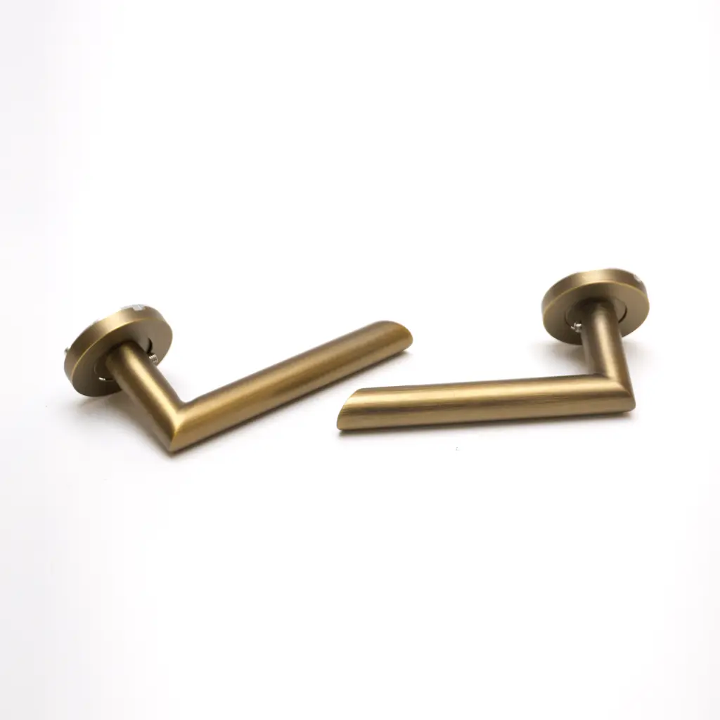 Bronze_door_3.webp