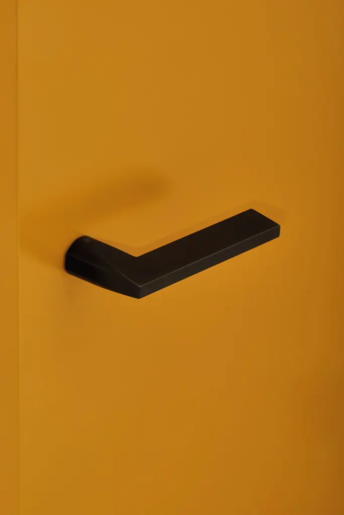 Nuda handle mod. Atlanta fin. Etna black.webp