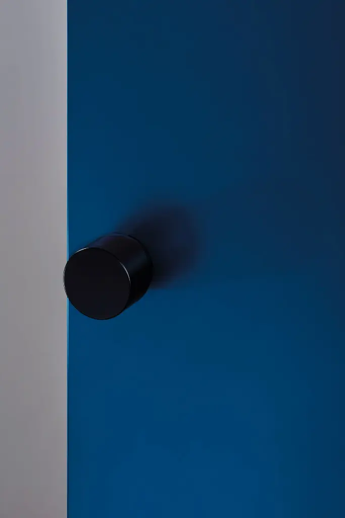 Nuda knob mod. Lui fin. Etna black.webp