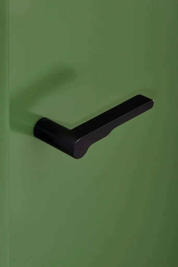 Nuda handle mod. Wind fin. Etna black 2.webp