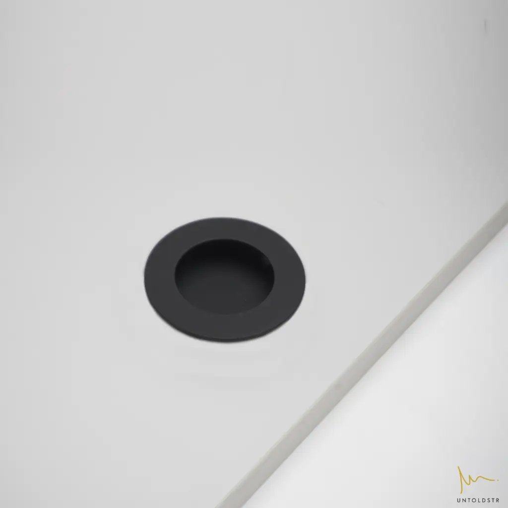 RCS029_Black_panel.webp
