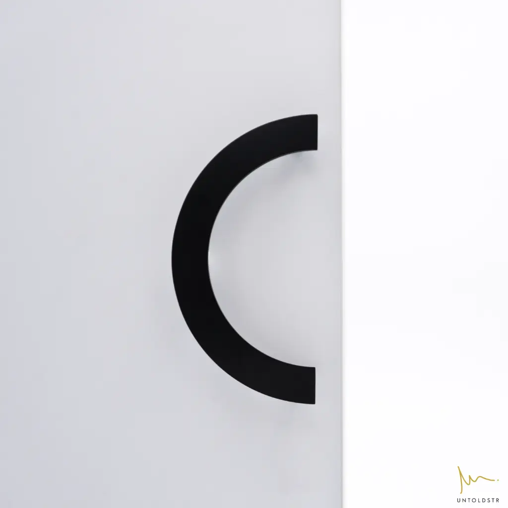 luna b01 4.webp