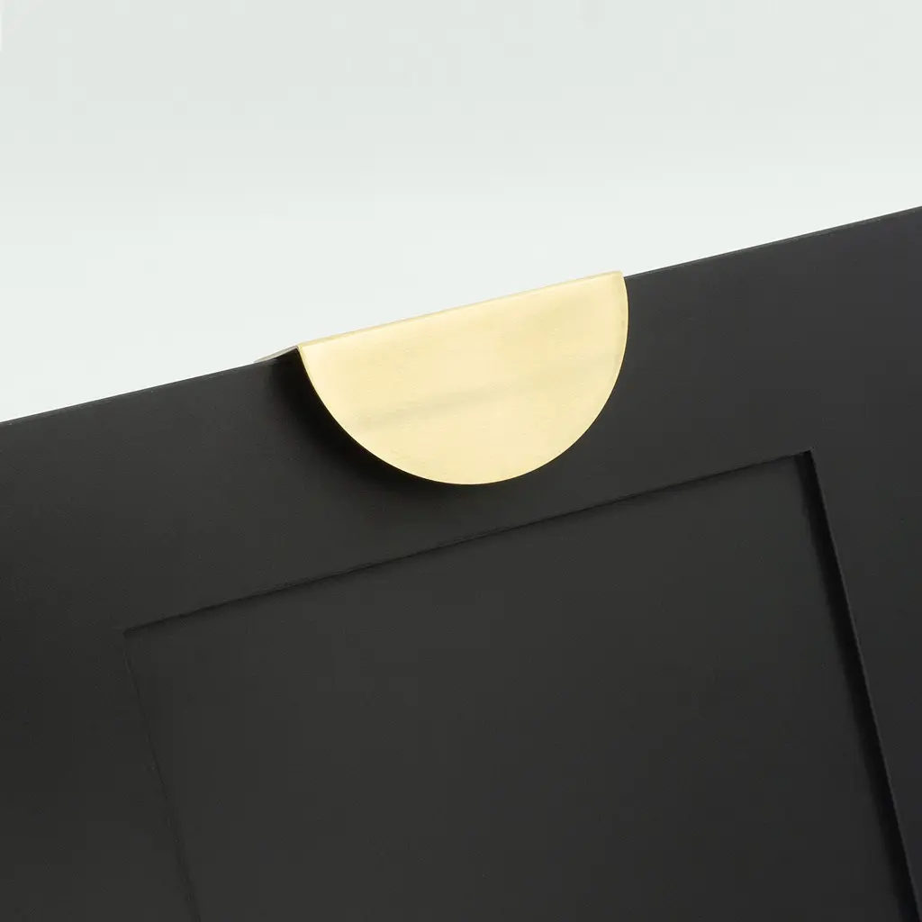 Metà (1).webp