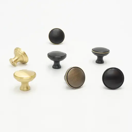 NOAH KNOB