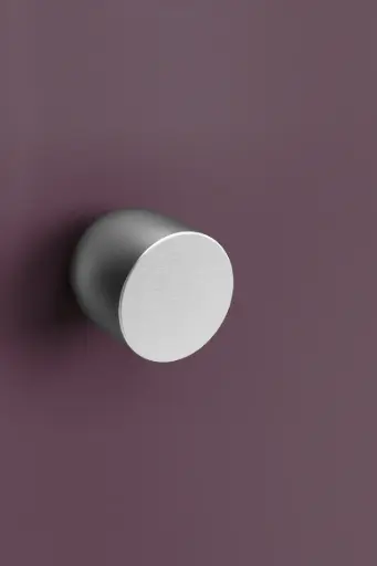 VERUM - LUI KNOB 